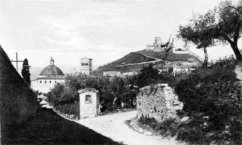 la cattedrale e la rocca visti da porta capuccini