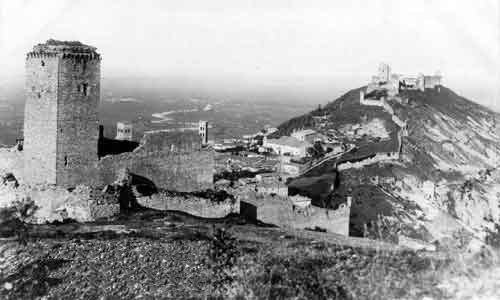rocchicciola e rocca visti da porta capuccini