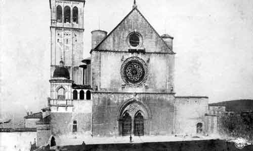 facciata basilica superiore di san francesco