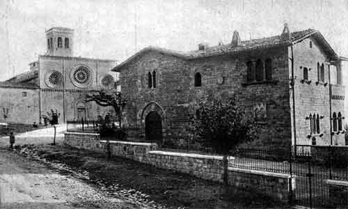 foto casa medievale in san pietro