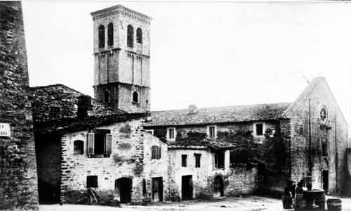 piazza vescovado e parrocchia di santa maria maggiore