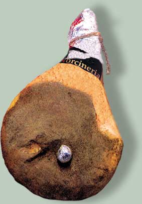Prosciutto crudo intero